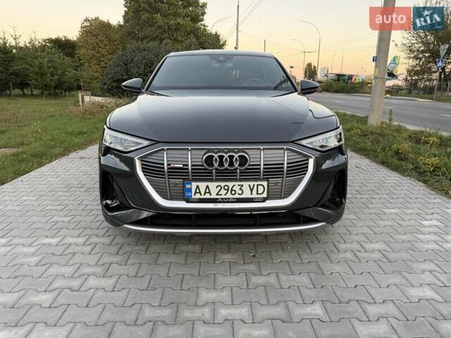 Серый Ауди E-Tron, объемом двигателя 0 л и пробегом 44 тыс. км за 33900 $, фото 22 на Automoto.ua