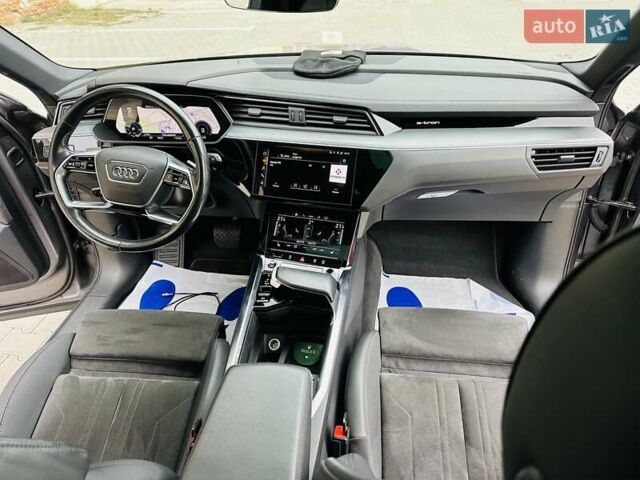 Ауди E-Tron 2021 в Тернополе на Automoto.ua Серый Ауди E-Tron, объемом двигателя 0 л и пробегом 85 тыс. км за 27999 $, фото 26 на Automoto.ua