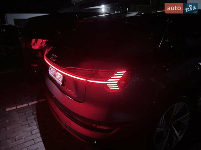 Ауді E-Tron 2021 у Луцьку на Automoto.ua Сірий Ауді E-Tron, об'ємом двигуна 0 л та пробігом 125 тис. км за 34999 $, фото 117 на Automoto.ua