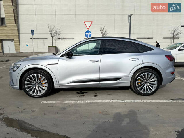Серый Ауди E-Tron, объемом двигателя 0 л и пробегом 32 тыс. км за 41990 $, фото 32 на Automoto.ua