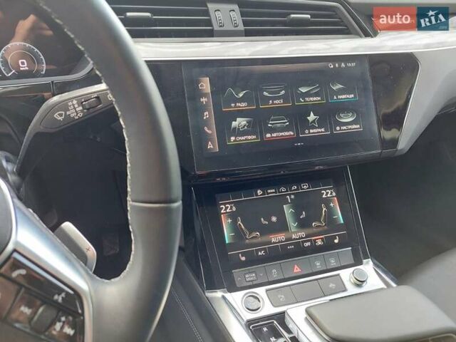Серый Ауди E-Tron, объемом двигателя 0 л и пробегом 3 тыс. км за 47000 $, фото 21 на Automoto.ua