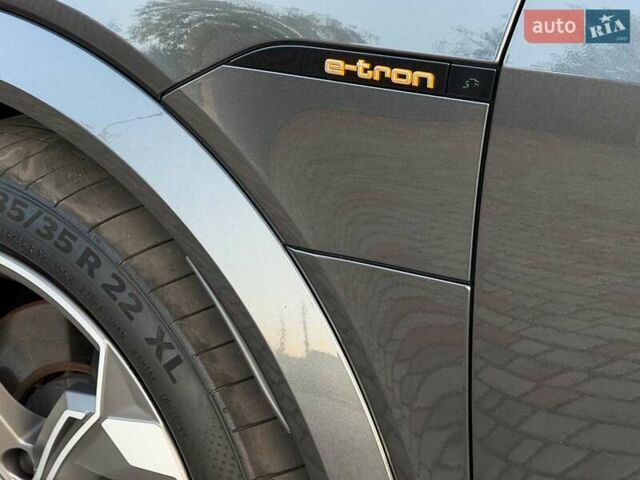 Серый Ауди E-Tron, объемом двигателя 0 л и пробегом 56 тыс. км за 46999 $, фото 21 на Automoto.ua