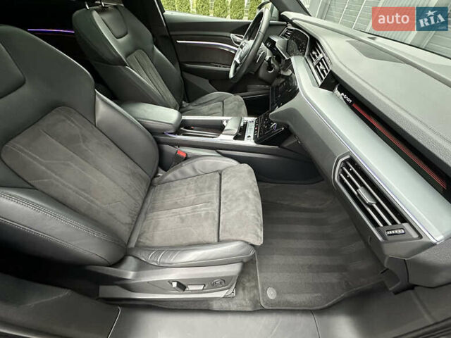 Серый Ауди E-Tron, объемом двигателя 0 л и пробегом 129 тыс. км за 33950 $, фото 17 на Automoto.ua