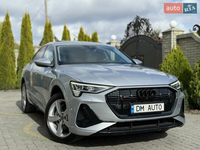 Серый Ауди E-Tron, объемом двигателя 0 л и пробегом 130 тыс. км за 37000 $, фото 13 на Automoto.ua