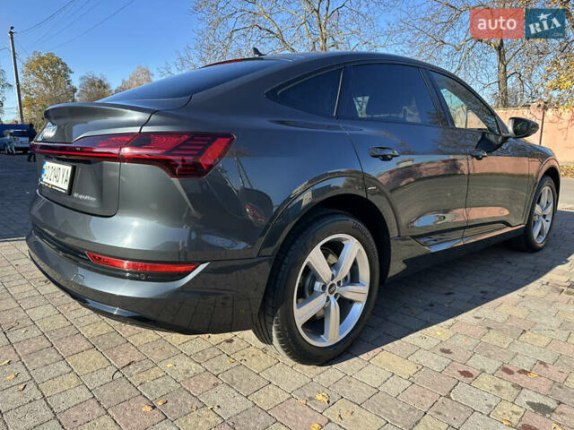 Серый Ауди E-Tron, объемом двигателя 0 л и пробегом 108 тыс. км за 32500 $, фото 3 на Automoto.ua