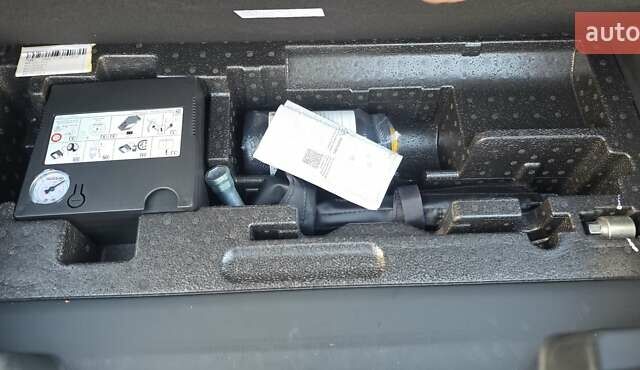 Сірий Ауді E-Tron, об'ємом двигуна 0 л та пробігом 110 тис. км за 29999 $, фото 69 на Automoto.ua