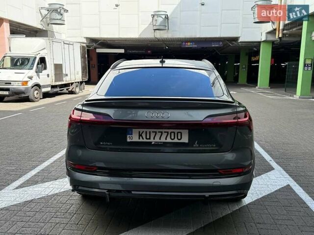 Сірий Ауді E-Tron, об'ємом двигуна 0 л та пробігом 45 тис. км за 48137 $, фото 10 на Automoto.ua