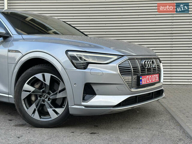 Сірий Ауді E-Tron, об'ємом двигуна 0 л та пробігом 45 тис. км за 33999 $, фото 15 на Automoto.ua