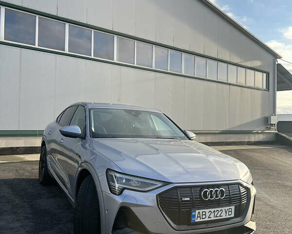 Серый Ауди E-Tron, объемом двигателя 0 л и пробегом 88 тыс. км за 36500 $, фото 6 на Automoto.ua