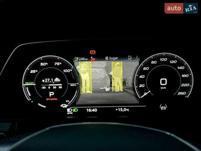 Серый Ауди E-Tron, объемом двигателя 0 л и пробегом 36 тыс. км за 45445 $, фото 139 на Automoto.ua