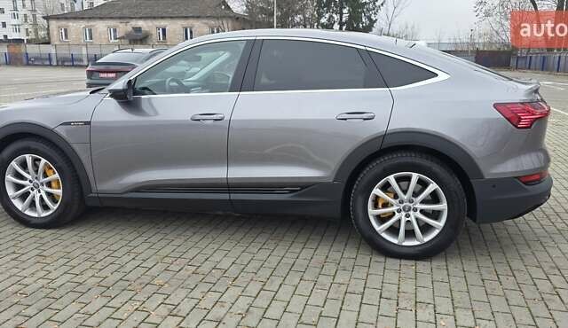 Сірий Ауді E-Tron, об'ємом двигуна 0 л та пробігом 140 тис. км за 28800 $, фото 54 на Automoto.ua