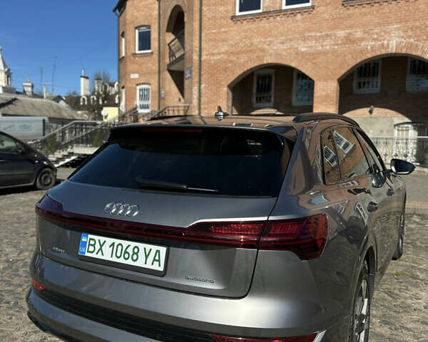 Серый Ауди E-Tron, объемом двигателя 0 л и пробегом 50 тыс. км за 36000 $, фото 4 на Automoto.ua