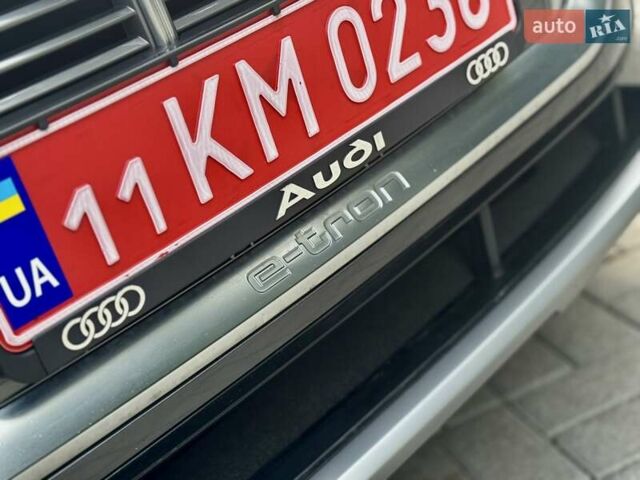 Сірий Ауді E-Tron, об'ємом двигуна 0 л та пробігом 148 тис. км за 27500 $, фото 12 на Automoto.ua