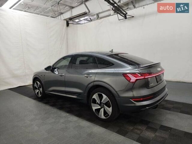 Сірий Ауді E-Tron, об'ємом двигуна 0 л та пробігом 43 тис. км за 41999 $, фото 32 на Automoto.ua