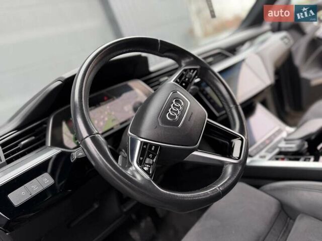 Серый Ауди E-Tron, объемом двигателя 0 л и пробегом 149 тыс. км за 29300 $, фото 67 на Automoto.ua