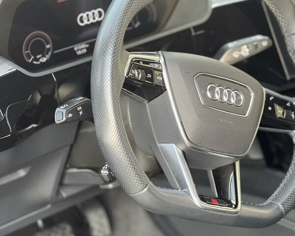 Сірий Ауді E-Tron, об'ємом двигуна 0 л та пробігом 64 тис. км за 33500 $, фото 20 на Automoto.ua