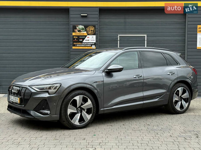Серый Ауди E-Tron, объемом двигателя 0 л и пробегом 33 тыс. км за 39500 $, фото 1 на Automoto.ua