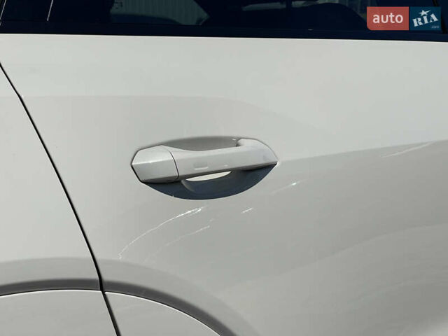 Сірий Ауді E-Tron, об'ємом двигуна 0 л та пробігом 38 тис. км за 39500 $, фото 9 на Automoto.ua