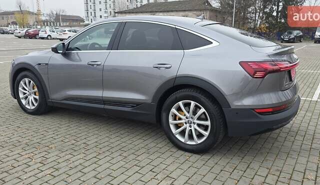 Сірий Ауді E-Tron, об'ємом двигуна 0 л та пробігом 140 тис. км за 28800 $, фото 52 на Automoto.ua