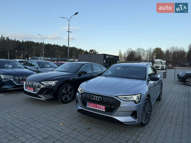 Серый Ауди E-Tron, объемом двигателя 0 л и пробегом 32 тыс. км за 41990 $, фото 50 на Automoto.ua