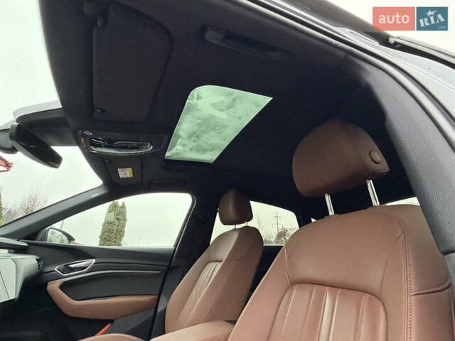 Серый Ауди E-Tron, объемом двигателя 0 л и пробегом 126 тыс. км за 29999 $, фото 27 на Automoto.ua