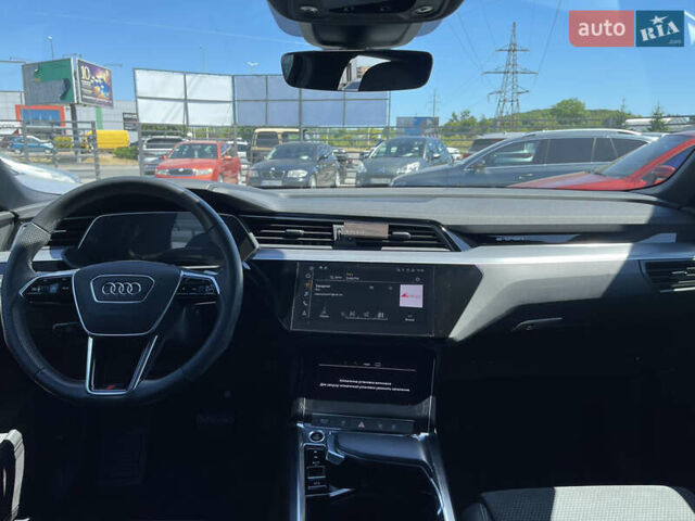 Сірий Ауді E-Tron, об'ємом двигуна 0 л та пробігом 38 тис. км за 39500 $, фото 21 на Automoto.ua