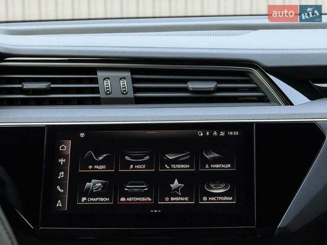 Серый Ауди E-Tron, объемом двигателя 0 л и пробегом 56 тыс. км за 46999 $, фото 61 на Automoto.ua