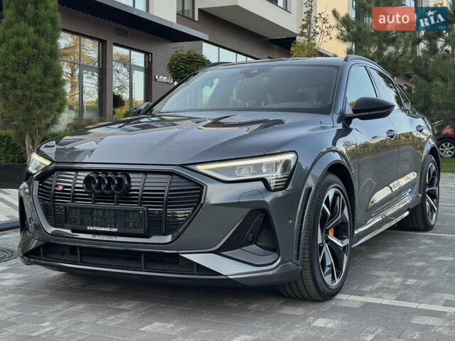 Серый Ауди E-Tron, объемом двигателя 0 л и пробегом 119 тыс. км за 40500 $, фото 4 на Automoto.ua
