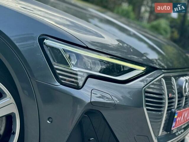 Сірий Ауді E-Tron, об'ємом двигуна 0 л та пробігом 148 тис. км за 27500 $, фото 14 на Automoto.ua
