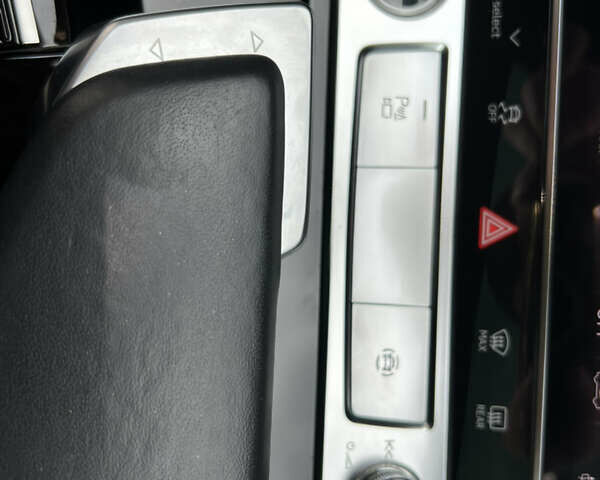 Ауді E-Tron 2021 у Луцьку на Automoto.ua Сірий Ауді E-Tron, об'ємом двигуна 0 л та пробігом 125 тис. км за 34999 $, фото 50 на Automoto.ua