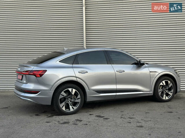 Сірий Ауді E-Tron, об'ємом двигуна 0 л та пробігом 45 тис. км за 33999 $, фото 19 на Automoto.ua