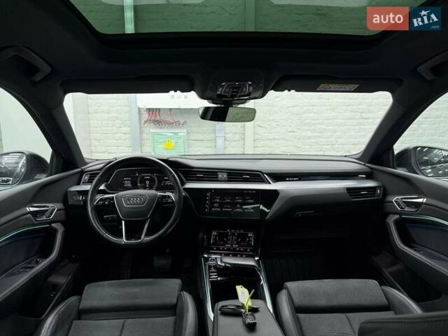 Сірий Ауді E-Tron, об'ємом двигуна 0 л та пробігом 86 тис. км за 37423 $, фото 24 на Automoto.ua