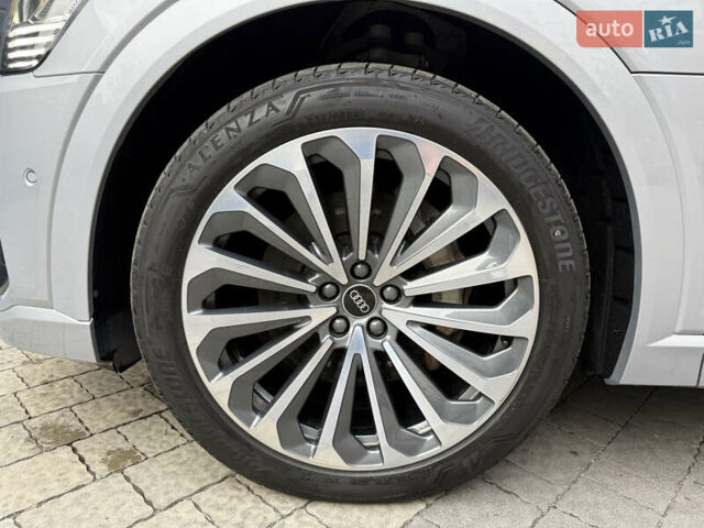 Серый Ауди E-Tron, объемом двигателя 0 л и пробегом 63 тыс. км за 39800 $, фото 6 на Automoto.ua
