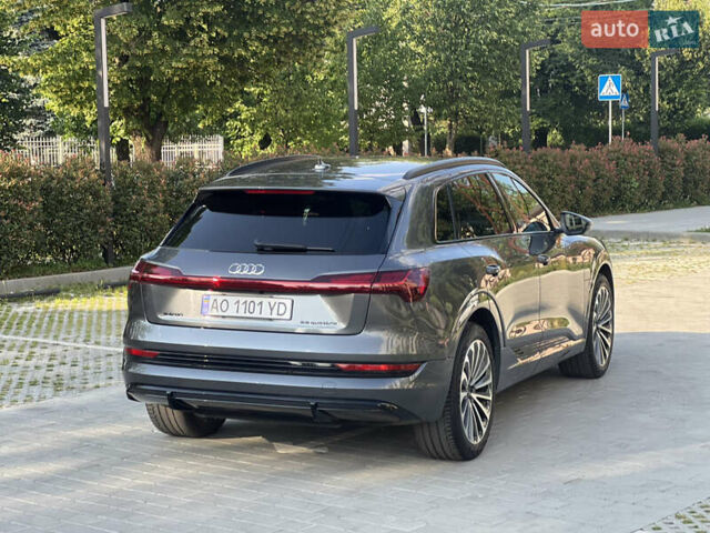 Сірий Ауді E-Tron, об'ємом двигуна 0 л та пробігом 64 тис. км за 33500 $, фото 12 на Automoto.ua