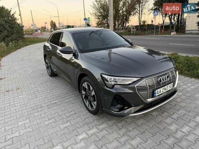 Серый Ауди E-Tron, объемом двигателя 0 л и пробегом 44 тыс. км за 33900 $, фото 25 на Automoto.ua