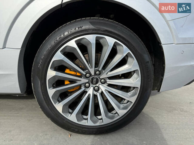 Серый Ауди E-Tron, объемом двигателя 0 л и пробегом 32 тыс. км за 41990 $, фото 42 на Automoto.ua