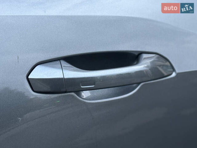 Серый Ауди E-Tron, объемом двигателя 0 л и пробегом 28 тыс. км за 34900 $, фото 24 на Automoto.ua