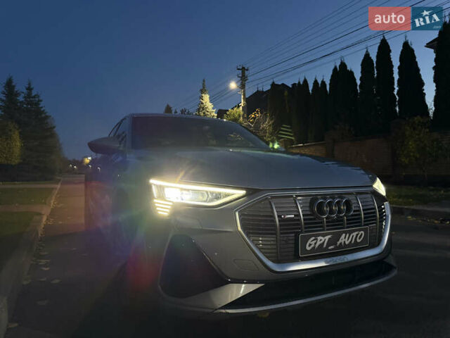 Сірий Ауді E-Tron, об'ємом двигуна 0 л та пробігом 39 тис. км за 39800 $, фото 2 на Automoto.ua