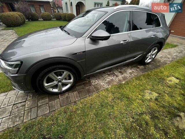 Серый Ауди E-Tron, объемом двигателя 0 л и пробегом 165 тыс. км за 33000 $, фото 8 на Automoto.ua