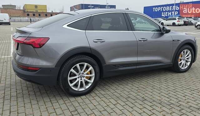 Сірий Ауді E-Tron, об'ємом двигуна 0 л та пробігом 140 тис. км за 28800 $, фото 39 на Automoto.ua
