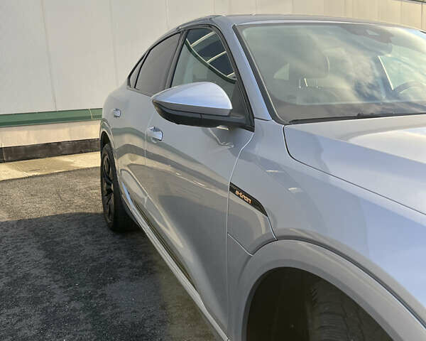 Серый Ауди E-Tron, объемом двигателя 0 л и пробегом 88 тыс. км за 36500 $, фото 7 на Automoto.ua