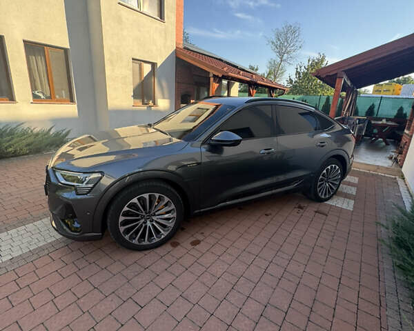 Серый Ауди E-Tron, объемом двигателя 0 л и пробегом 29 тыс. км за 45500 $, фото 15 на Automoto.ua