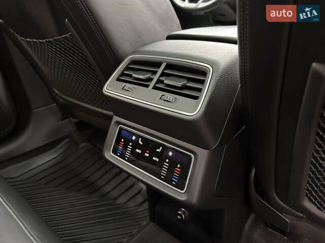 Сірий Ауді E-Tron, об'ємом двигуна 0 л та пробігом 106 тис. км за 39900 $, фото 46 на Automoto.ua