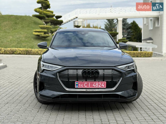 Серый Ауди E-Tron, объемом двигателя 0 л и пробегом 40 тыс. км за 34999 $, фото 1 на Automoto.ua