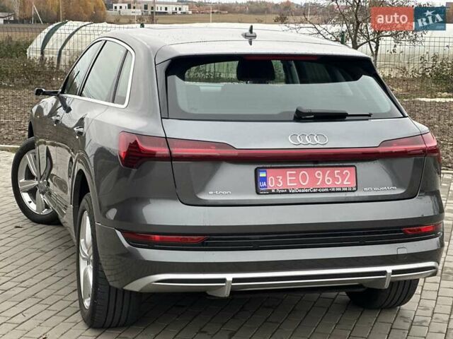 Серый Ауди E-Tron, объемом двигателя 0 л и пробегом 56 тыс. км за 34200 $, фото 4 на Automoto.ua