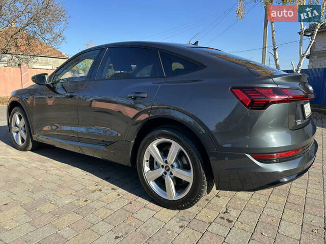 Серый Ауди E-Tron, объемом двигателя 0 л и пробегом 108 тыс. км за 32500 $, фото 5 на Automoto.ua