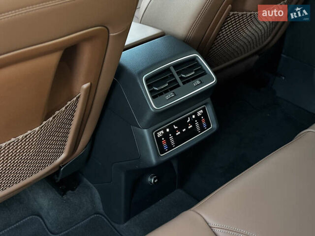 Серый Ауди E-Tron, объемом двигателя 0 л и пробегом 70 тыс. км за 42850 $, фото 43 на Automoto.ua