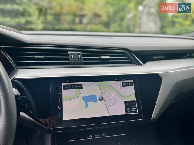 Сірий Ауді E-Tron, об'ємом двигуна 0 л та пробігом 148 тис. км за 27500 $, фото 110 на Automoto.ua