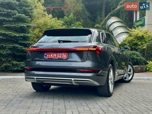 Сірий Ауді E-Tron, об'ємом двигуна 0 л та пробігом 148 тис. км за 27500 $, фото 55 на Automoto.ua