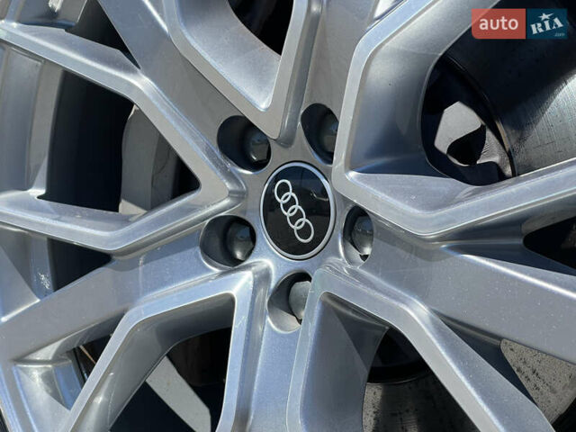 Сірий Ауді E-Tron, об'ємом двигуна 0 л та пробігом 38 тис. км за 39500 $, фото 33 на Automoto.ua